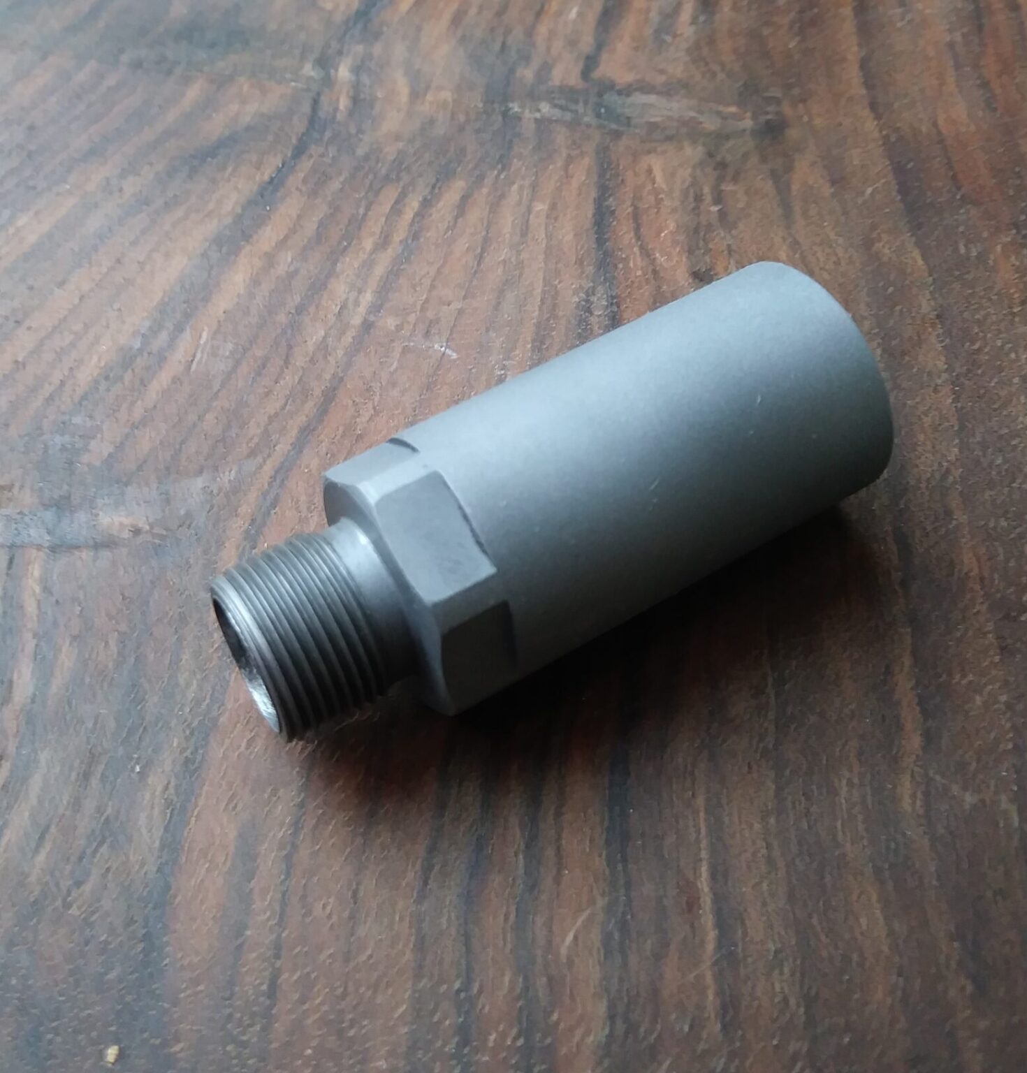 9/16″×24 RH (female) to 5/8″×24 (male) STAINLESS Thread Adapter [FOR ...
